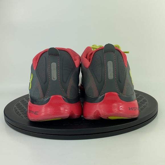 Under Armour Spine Venom Athletic Running Shoes 1235703-019 Women's Size 9.5 - Picture 6 of 12